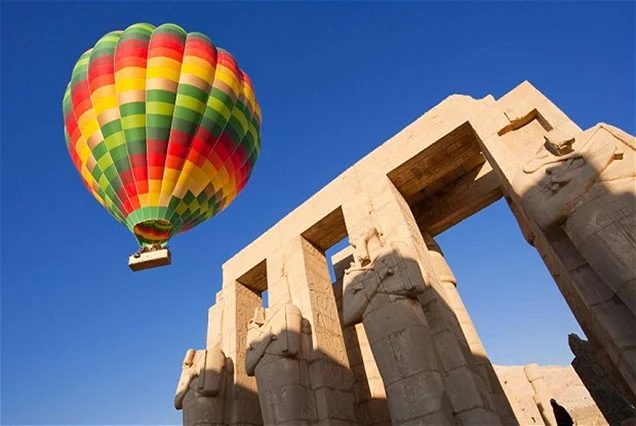 Heißluftballon Luxor (3)