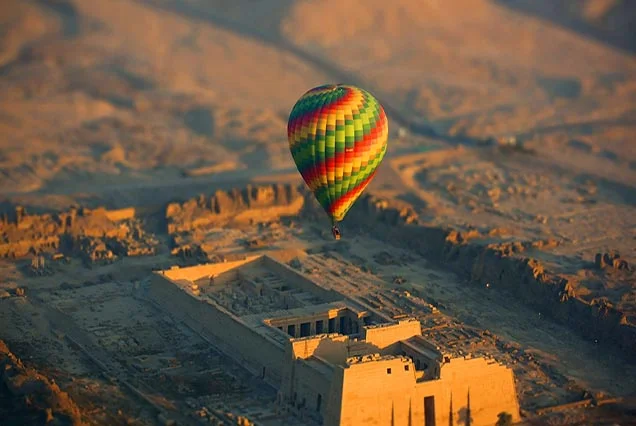 Heißluftballon Luxor (6)