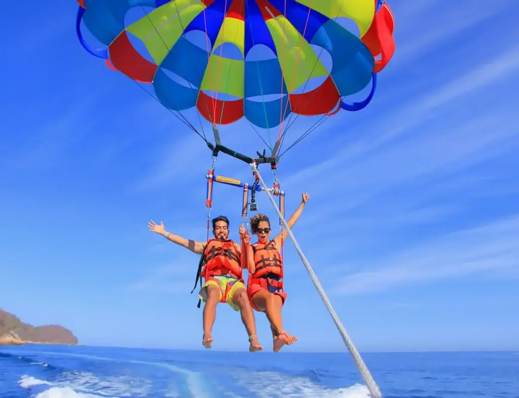 Sind beim Parasailing in Hurghada 2 oder 3 Personen dabei