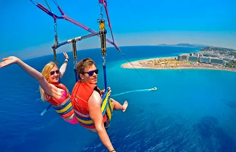 Was ist Parasailing – und warum ist Hurghada der perfekte Ort dafür