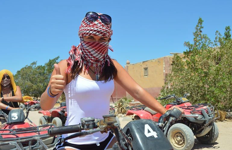 Welche Faktoren beeinflussen die Quad Tour Preise in Hurghada